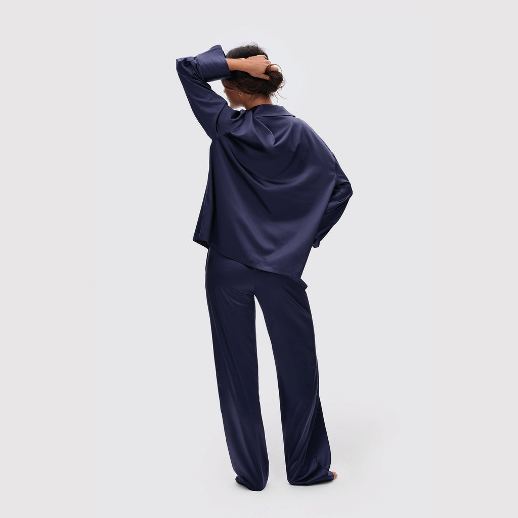 Relaxed fit satin shirt